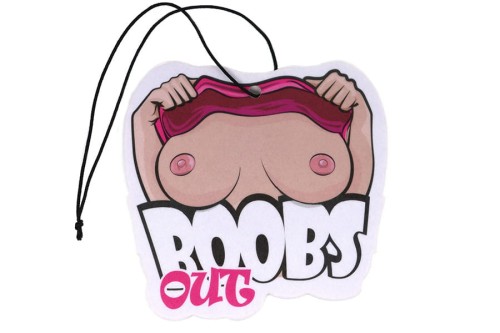 zawieszkaboobsout4.JPG